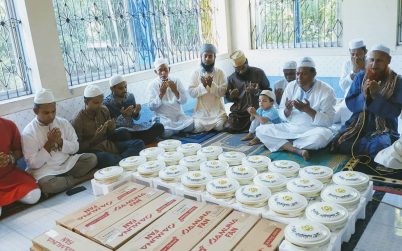 কুলাউড়া এসোসিয়েশন ফ্রান্সের উদ্যোগে ফ্যান বিতরন