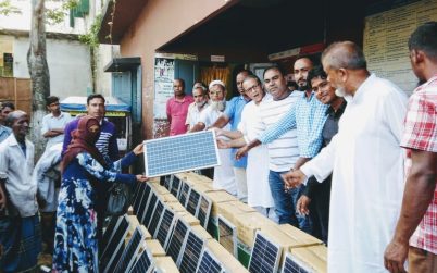 কুলাউড়ার টিলাগাওয়ে এমপি সুলতান মনসুরের সোলার বিতরণ সম্পন্ন