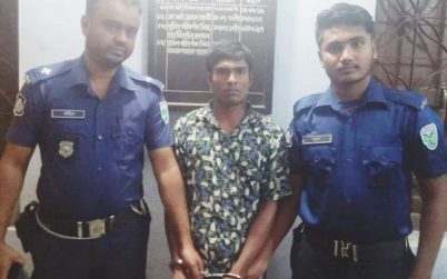 বড়লেখায় ইয়াবা ও চোলাই মদসহ মাদক ব্যবসায়ী আটক