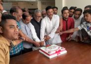 কেক কেটে মুজিব শতবর্ষ উদযাপন করলো কুলাউড়া ‘মুক্তিযুদ্ধ মঞ্চ’