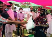 কুলাউড়ায় অসহায় তিনশত পরিবারকে খাদ্য সামগ্রী দিলেন ইউপি সদস্য কুদ্দুস আলী