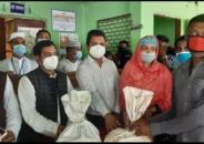 কুলাউড়ায় দুস্তদের মাঝে বিজিএফ চাল বিতরণ করলেন প্রধানমন্ত্রীর প্রটোকল অফিসার রাজু