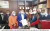 কুলাউড়ায় বেসরকারি শিক্ষা প্রতিষ্ঠানের ৩য় শ্রেণি কর্মচারী পরিষদের মানববন্ধন