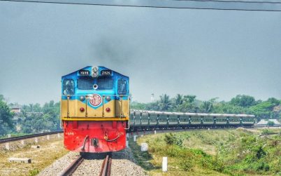 আজ থেকে বাড়ছে রেল ভাড়া